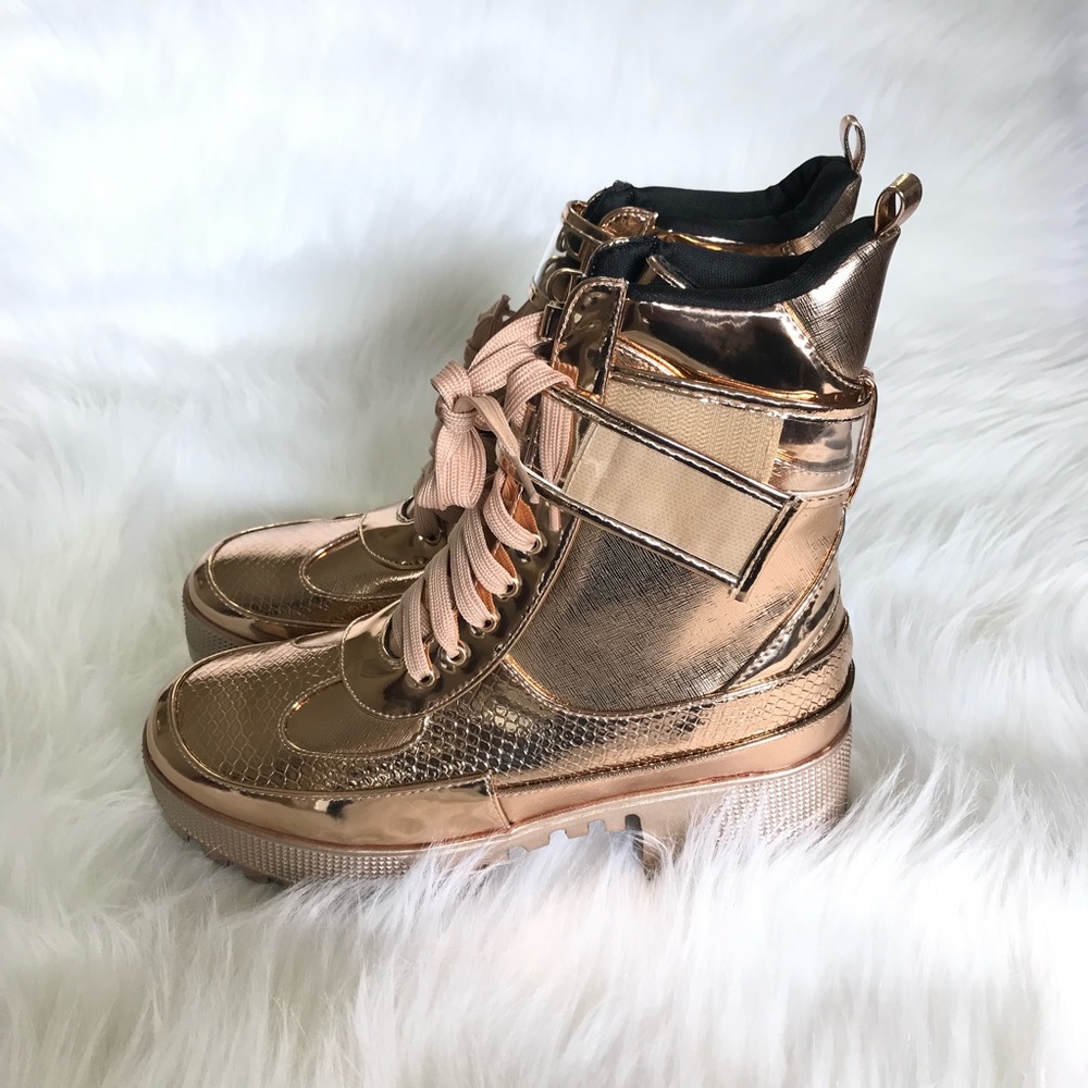 Unilady | Lug Sole Combat Boots - Picture 9 of 17